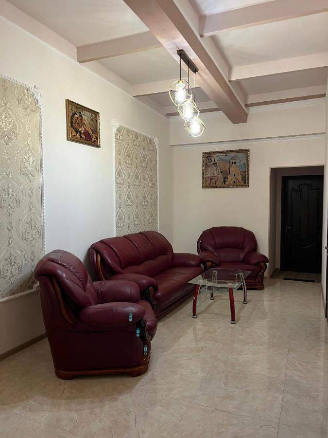 Old Byurakan Gouest House Bagian luar foto